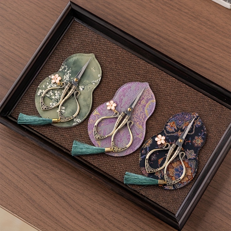 Embroidery Scissors Small - Ciseaux miniatures vintage chinois pour broderie,