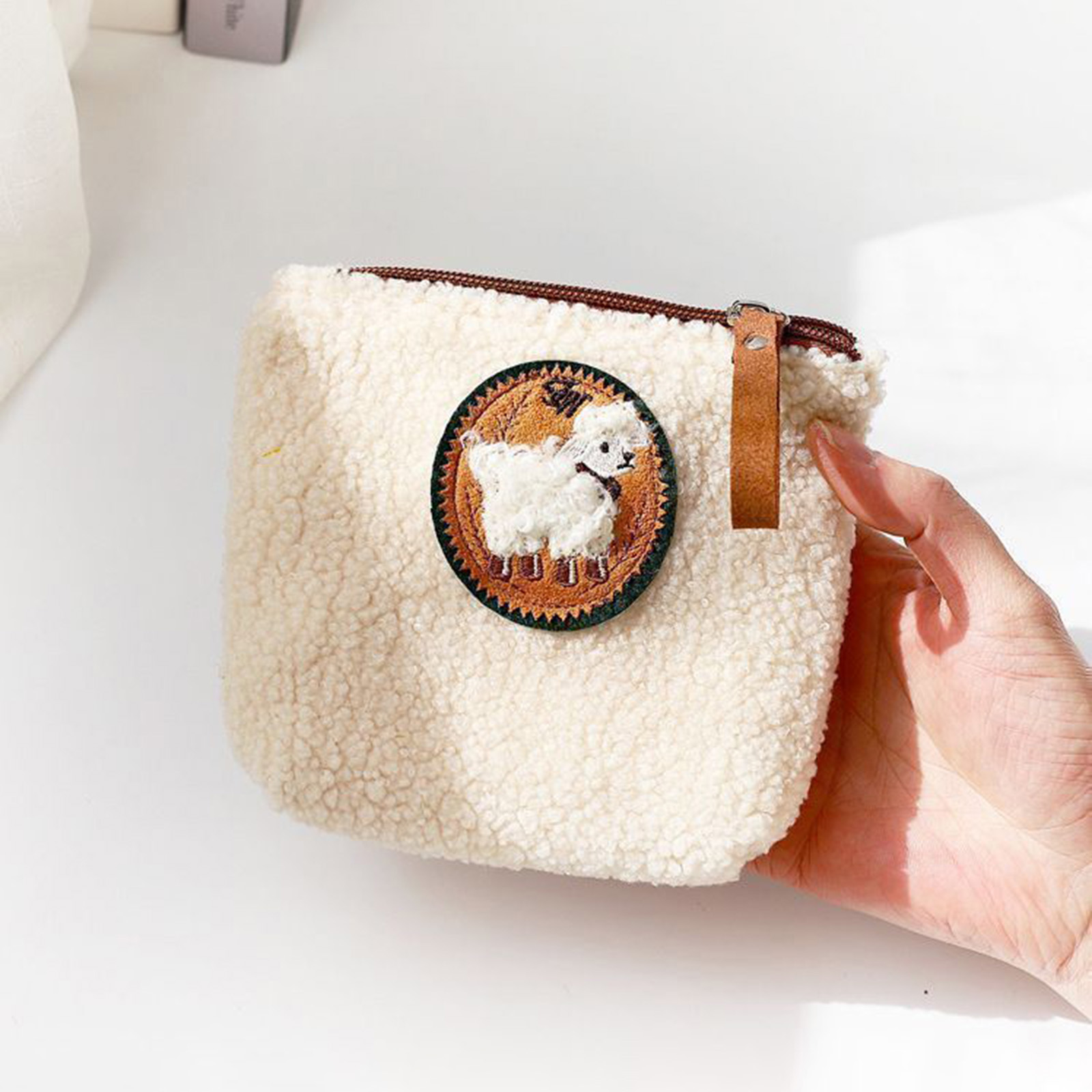 Embroidery Wallet - Porte-monnaie en forme de mouton moelleux,