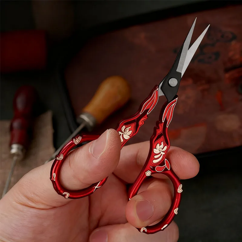 /Ciseaux de tailleur pour poin - Embroidery Scissors Small avis et prix