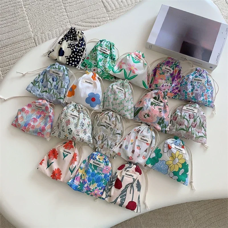 Porte-monnaie à cordon de serr - Embroidery Wallet avis et prix