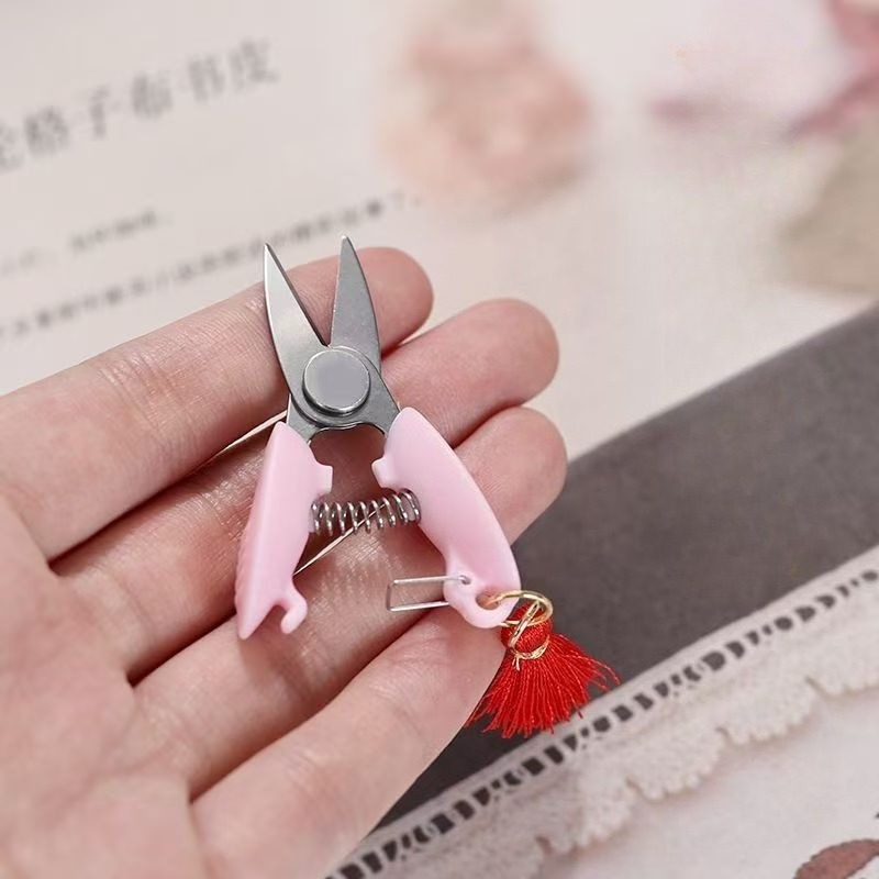 1 pièce Mini ciseaux de poche  - Embroidery Scissors Small avis et prix