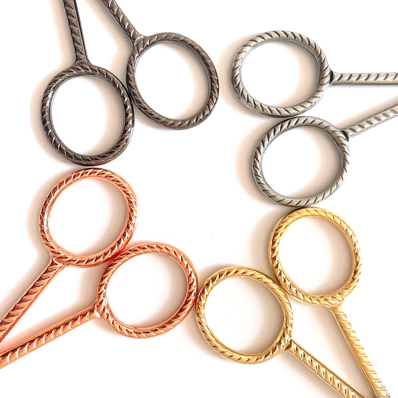 Mini ciseaux Vintage Extra pet - Embroidery Scissors Small avis et prix